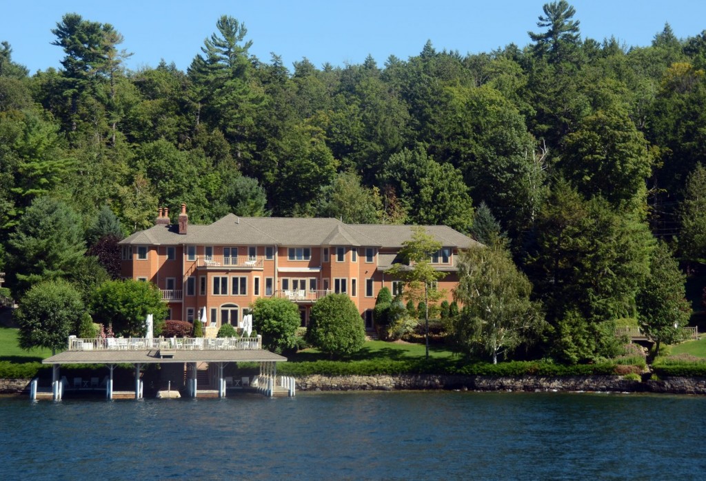 Luxury lake front resort in Upstate New York